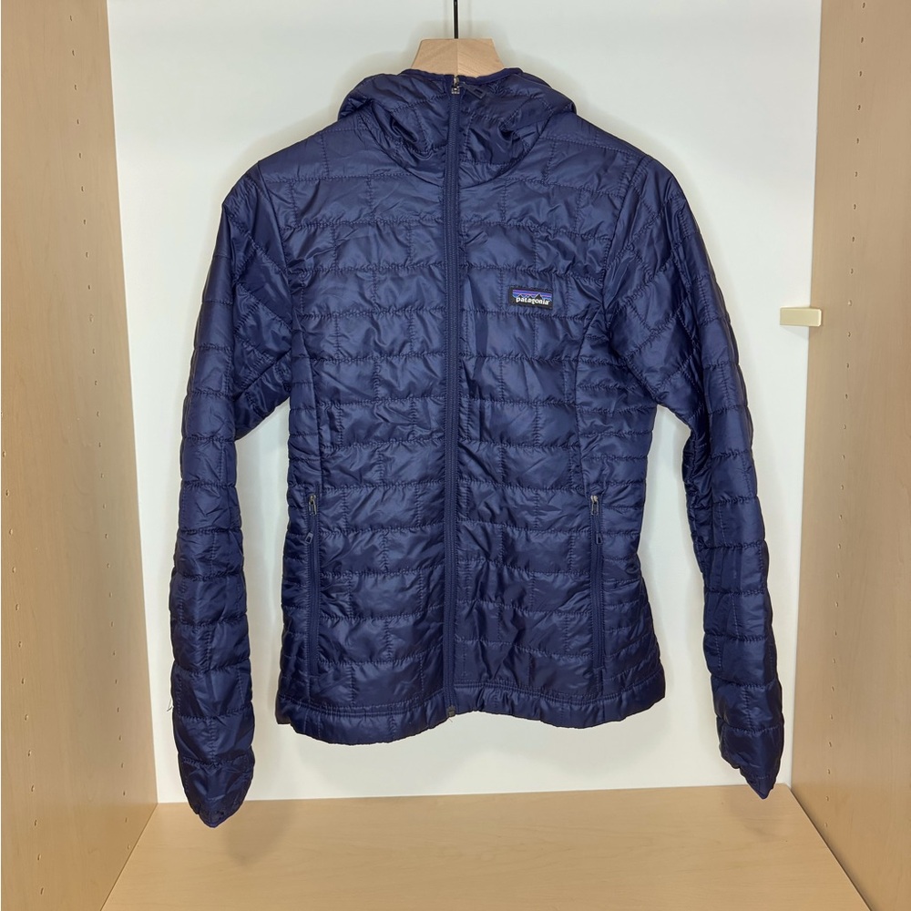 9/10 CONDITION PATAGONIA NANO PUFF HOODY STY84227 NAVY WOMENS SMALL